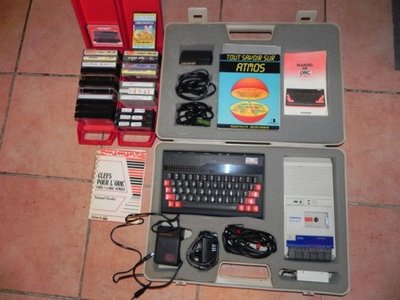 La mallette et tous ses accessoires !