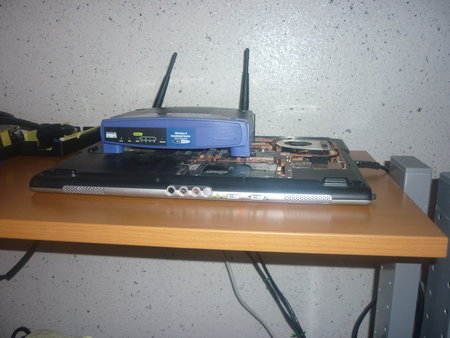 Un vieux portable qui sert de serveur, AMD 64 X2, 4 Gio DDR2, Don