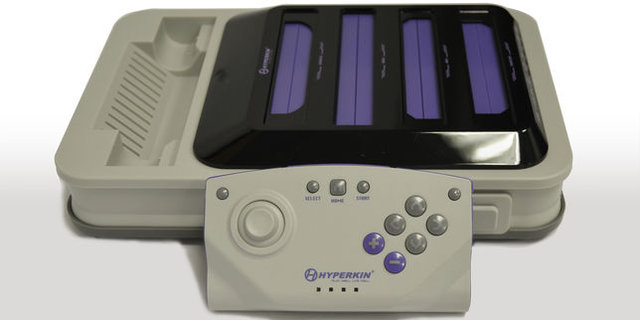 4534500_3_efc6_la-manette-de-la-retron-5-est-inadaptee-aux_d9d385a78c31c637d23642c535597656.jpg (21.33 Kio) Vu 73278 fois La manette de la Retron 5 est inadaptée aux jeux 8 et 16-bits.