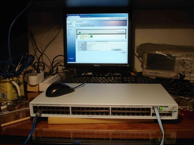 Je n'ai pas pu m'empécher de nommer le switch Krapoutchik ^_^