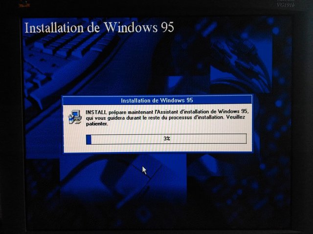 Installation de l'OS ... Windows 95 OSR2.5.