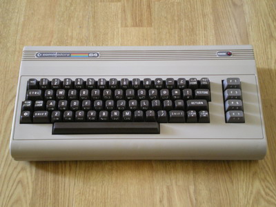 Le Commodore C64 (inutile de le présenter)