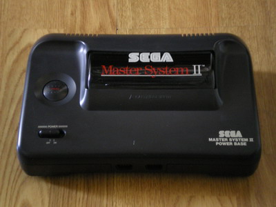 La Sega Master System II version &quot;Alex Kidd&quot; intégré - don d'un collègue