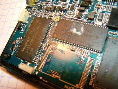 Pb chips sur carte mère Dingoo...