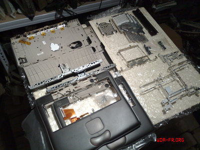 290620101547.jpg (771.12 Kio) Vu 12932 fois Casings Apple PowerBook G3 "Bronze" disponibles.